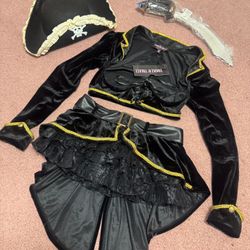 New Medium dolls kill Piriate hat costume dress skirt renaissance festival