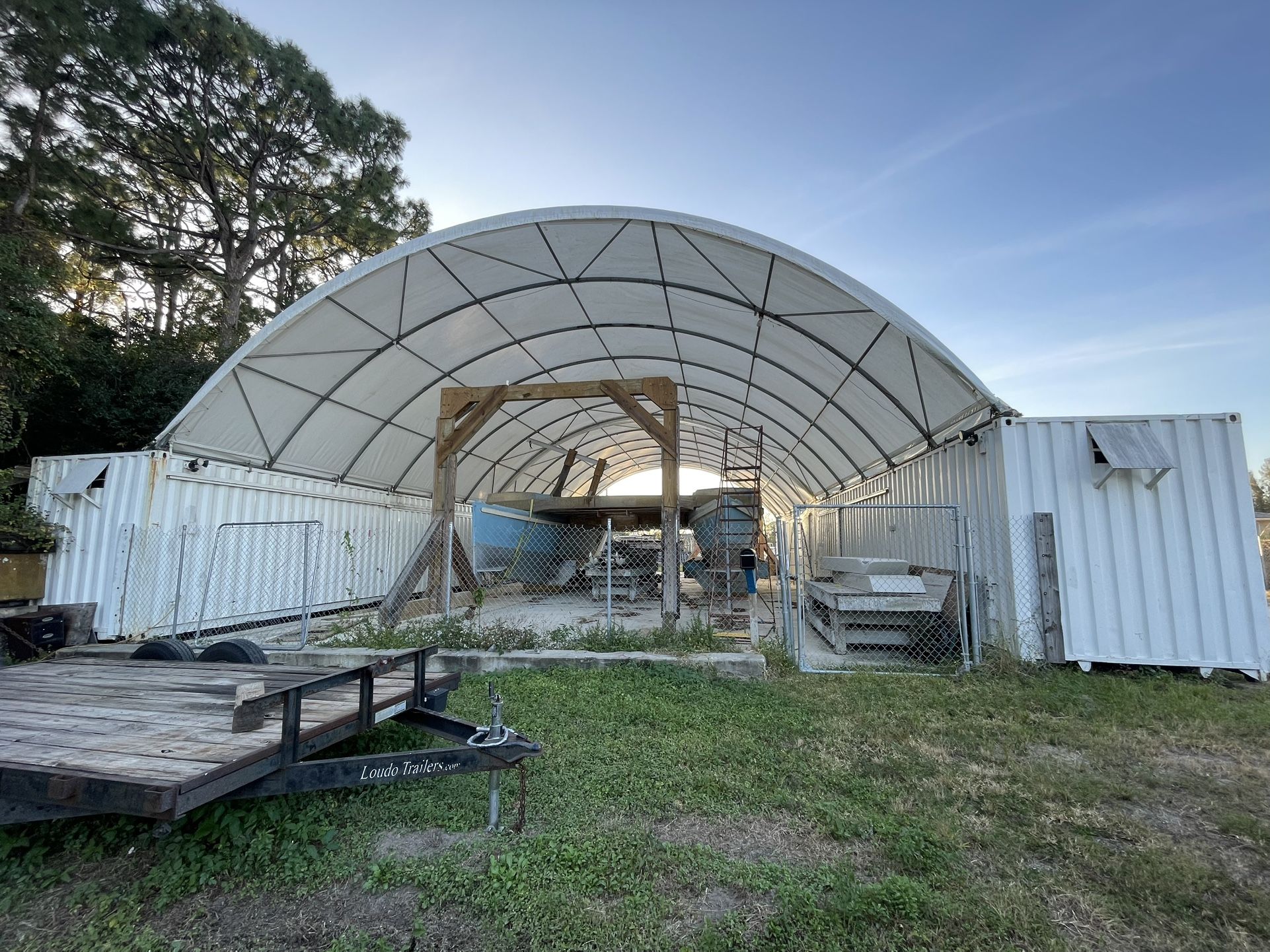 Container Space With Cover