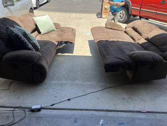 Electric Reclining Sofas