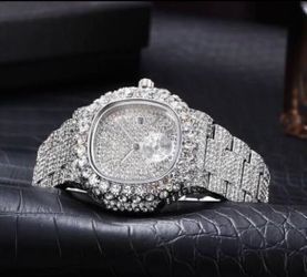 Authentic VVS Mens Wristwatch