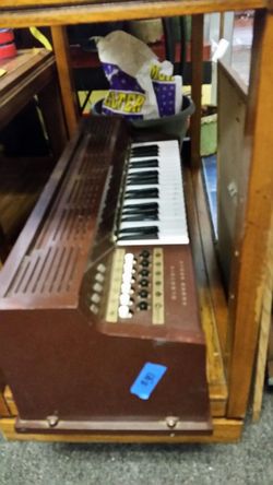Vintage.. organ