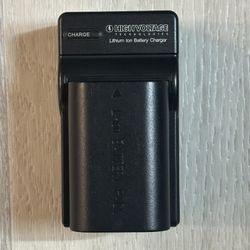 Canon LP E6 Battery And Charger