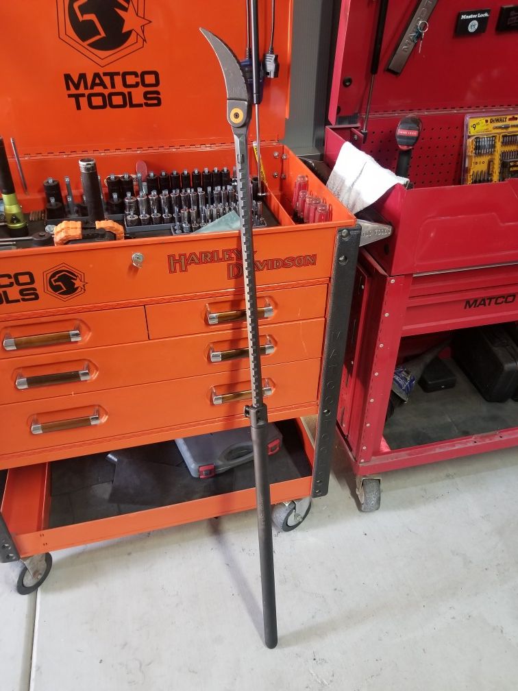 Matco Tools 29"48" indexing extending pry bar for Sale in Phoenix, AZ