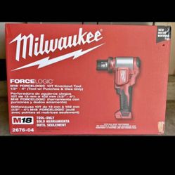 Milwaukee 10 Ton Knockout Set Up To 4” (2676-04)