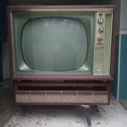 Motorola 1950 TV Black An White