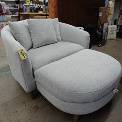 Thomasville Dillard Accent Chair with Storage Ottoman