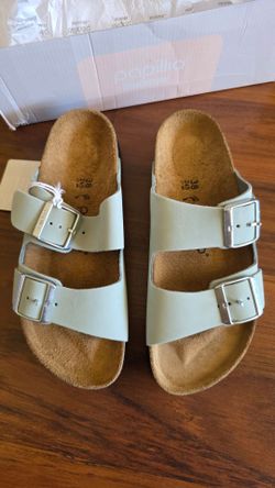 Birkenstock Sandals women's Size 38