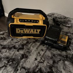 DEWALT BLUETOOTH SPEAKER/ 1.5 BATTERY 