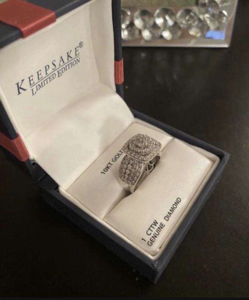 Keepsake RING :)