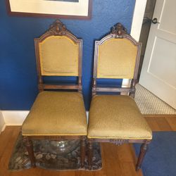 Victorian Carved Parlor Chairs (Pair) — Original 19th‑Century Upholstery