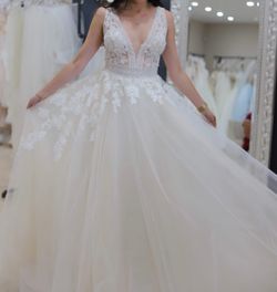 NEVER WORN: Wedding Gown (size 12)