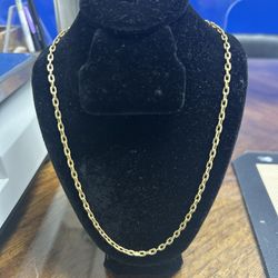 18k Gold Chain 20 Inches 8.1 Grams Pick Up Only!!