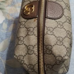 Bag Gucci accessory bag Use very good condition