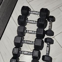 New Rubber Hex Dumbell Weight Set. 2x5lbs, 2x10s, 2x15s, 2x20s 