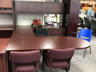 Hon mahogany u-shaped desk set