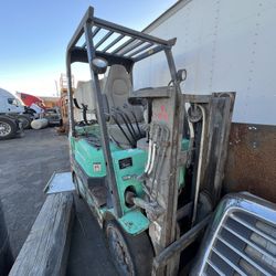 Mitsubishi 6k Lbs Forklift 