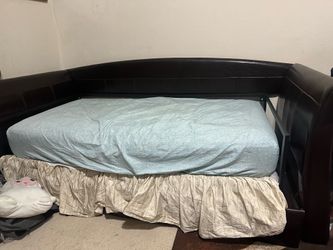 Day bed Dark brown Leather Head board only