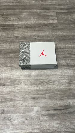 Jordan 3 Size 9/5 