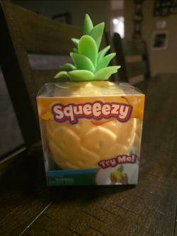 Squeeezy Pineapple
