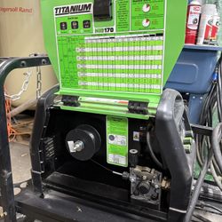 Titanium Mig 170 Welder