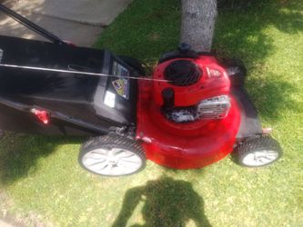 Push lawn mower good condition $150 firm