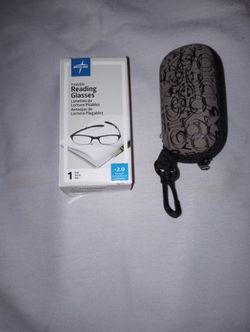 Foldable 2.00 Reading Glasses With Case