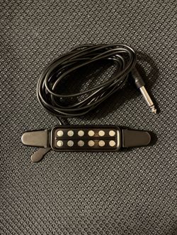 Acoustic guitar pickup