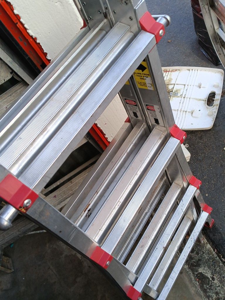 Title: Heavy Duty Aluminum Multi-Task Ladder – Adjustable & Folding