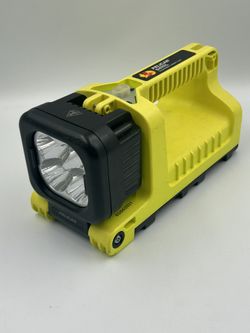 Pelican 9410L Lantern Without Charger. It Works. 