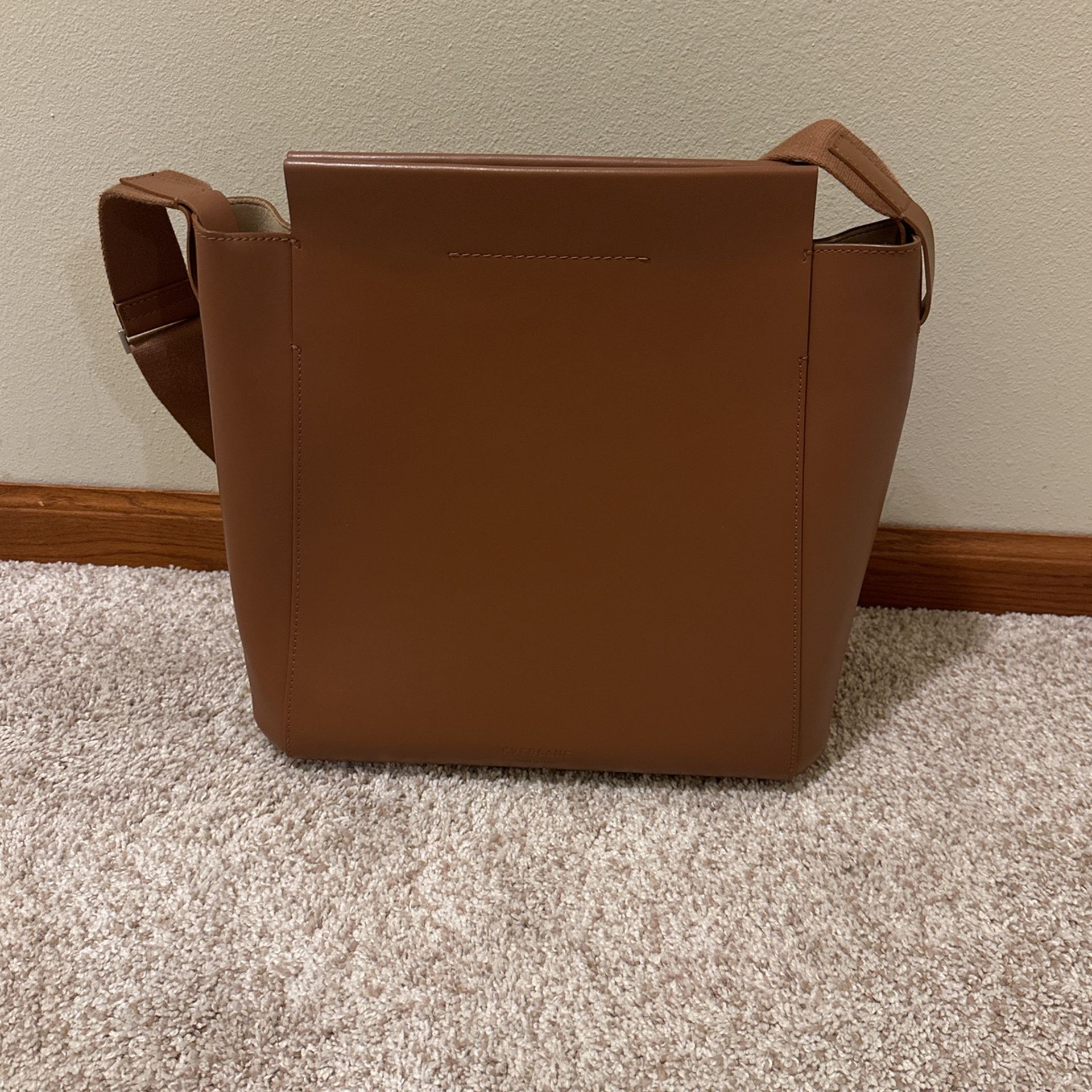 Everlane Crossbody Leather Bag