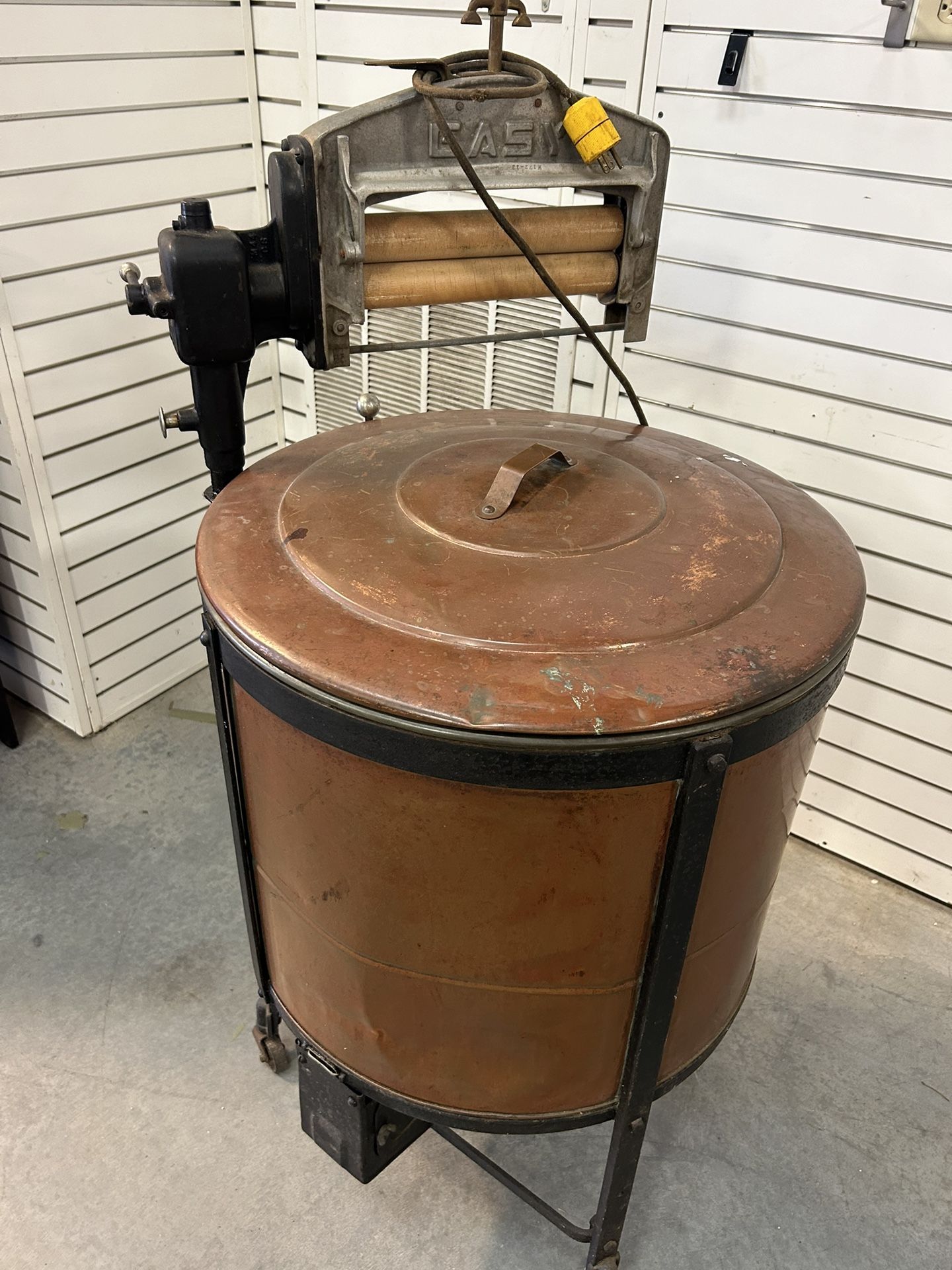 Antique Washing Machine Working Condition