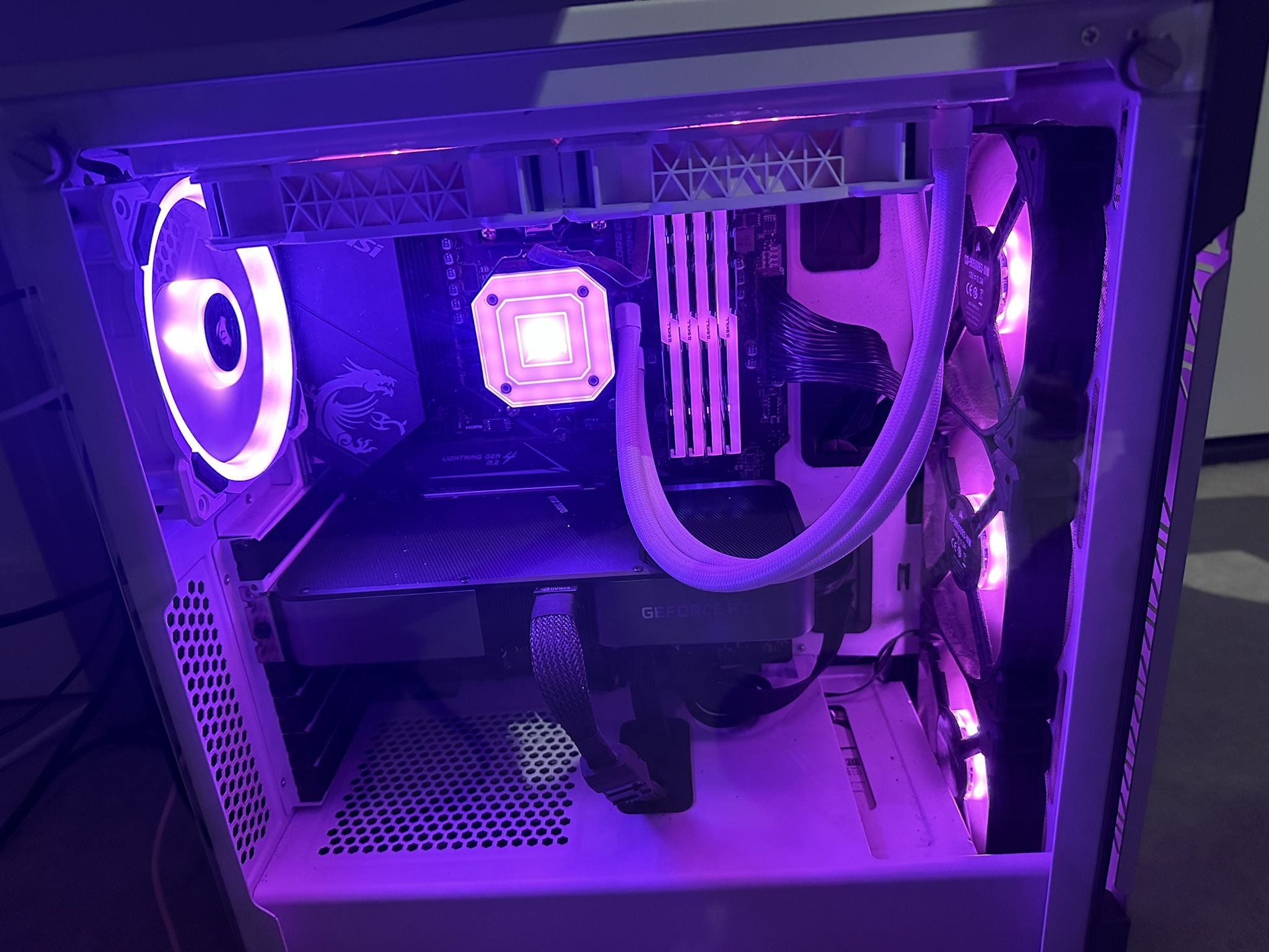 RTX 3070FE, Ryzen 5 5600x Gaming PC