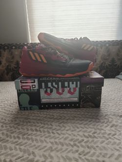 Damian Lillard Dame 8 Chinese New Year Edition