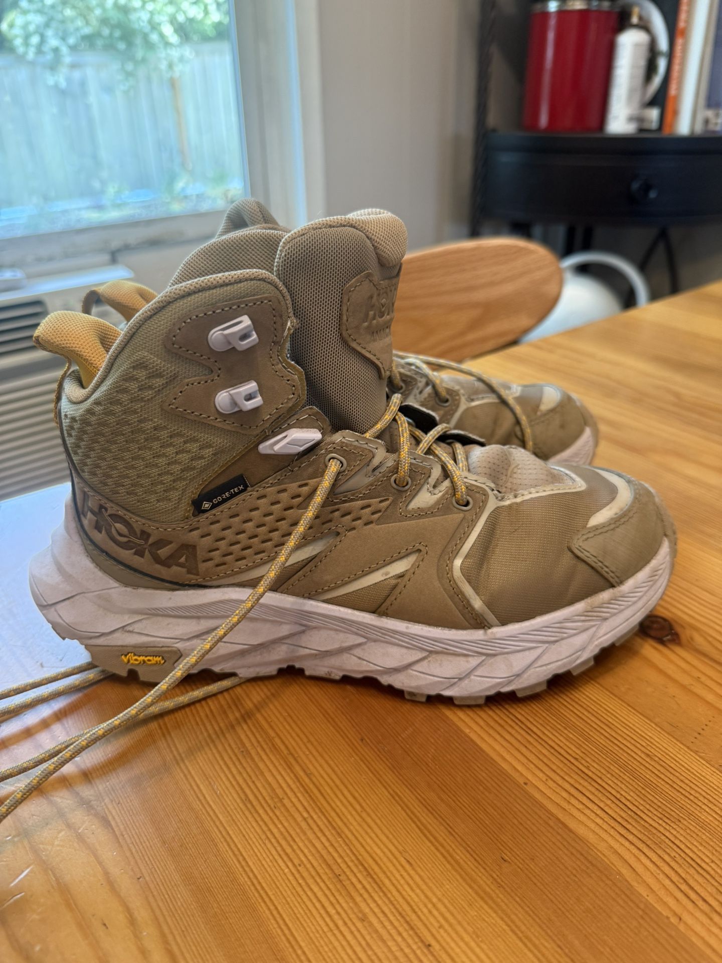Hoka Hiking Boots Women’s 6.5