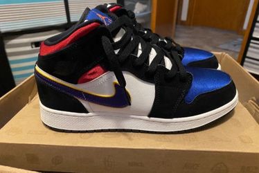 Jordan 1 mid rivals size 7