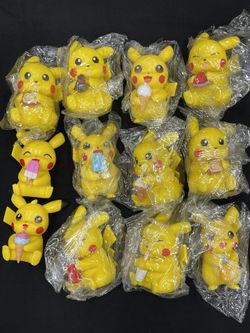 Pikachu Small Figures Set of 12
