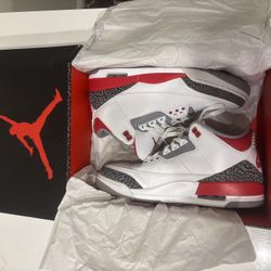 Air Jordan 3 Retro (Fire Red) Size 11