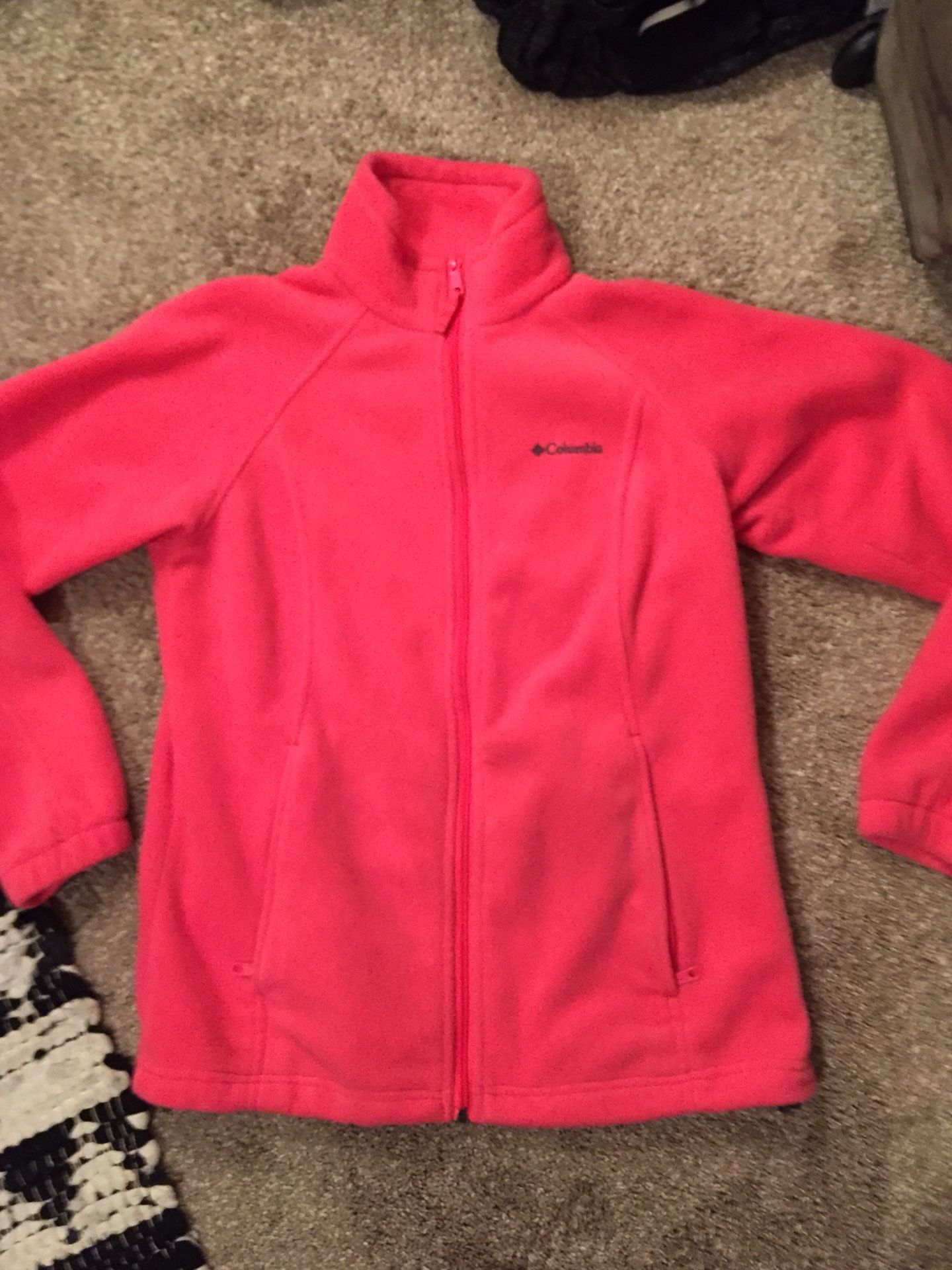 Columbia sweatshirt medium (New)
