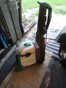 Bissell Commercial Carpet cleaner