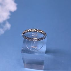 14k Diamond Wedding Band 