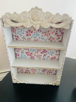 2 tier wooden carved flower shelf