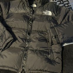 Black North Face Puffer 700 Size (M)