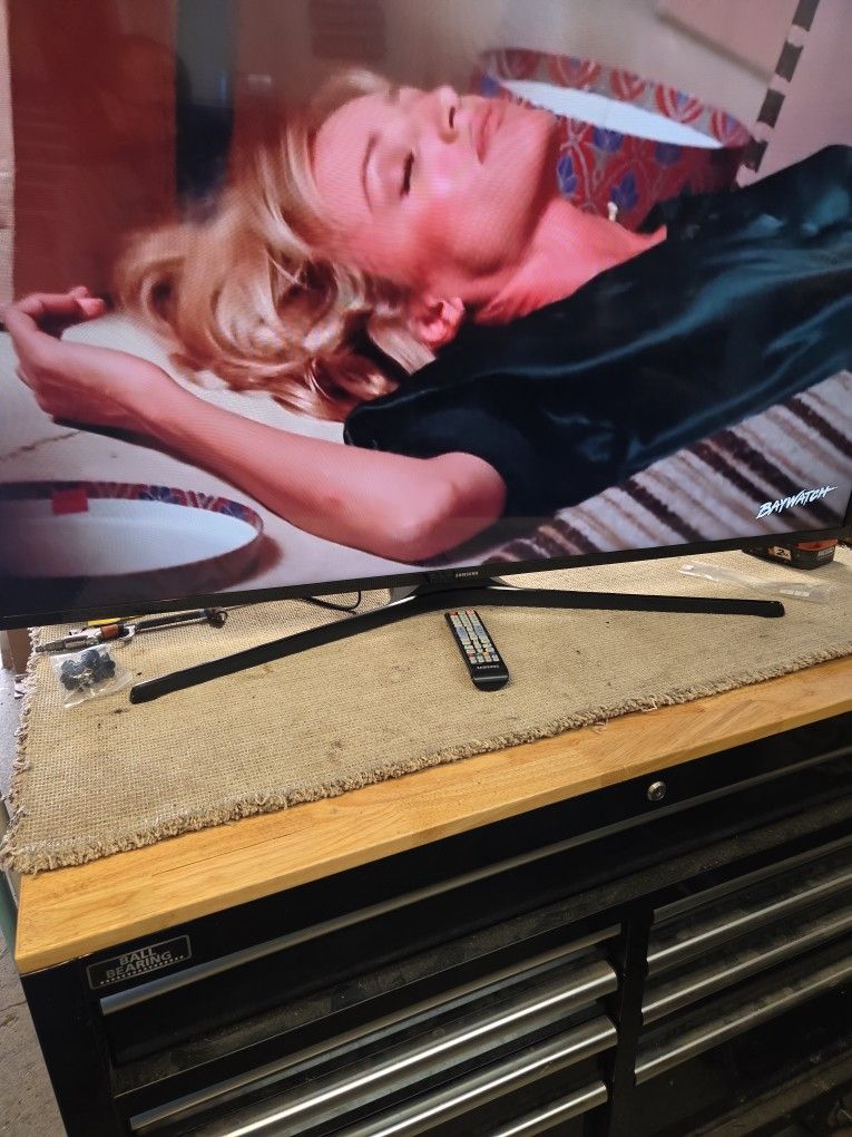50" Samsung TV 