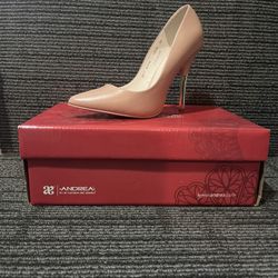 Beige Tli 