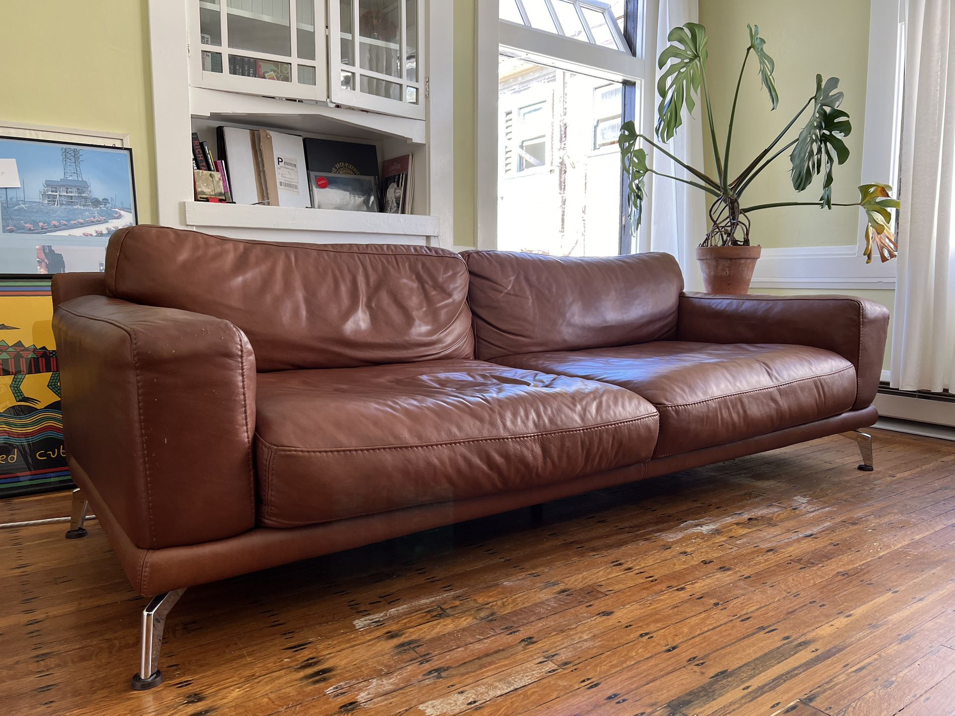 Scandinavian Design Peruna Cognac Leather Couch