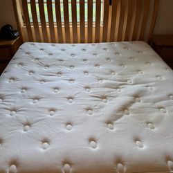 King Sleigh Bed Bedroom Set W/ Nightstands- Solid Wood $400 Obo