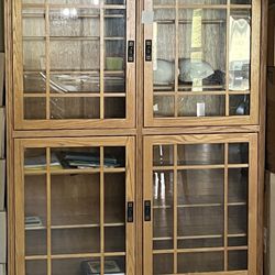 Glass Display Dining/Display Cabinet – Solid Oak – Color - Natural Wood