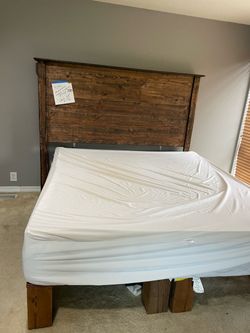 King Rustic Wood Bed Frame with Headboard