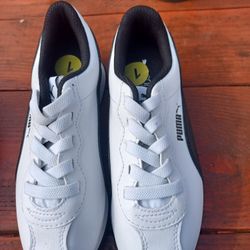 Size 1 And 1 1/2 Youth Boy Shoes 