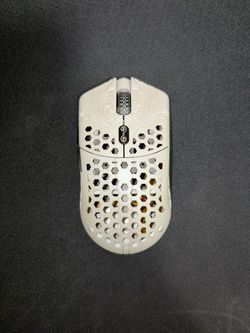 Used Finalmouse Starlight 12 Pegasus Medium